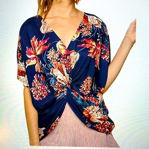 Umgee Twisted Navy Floral Top New